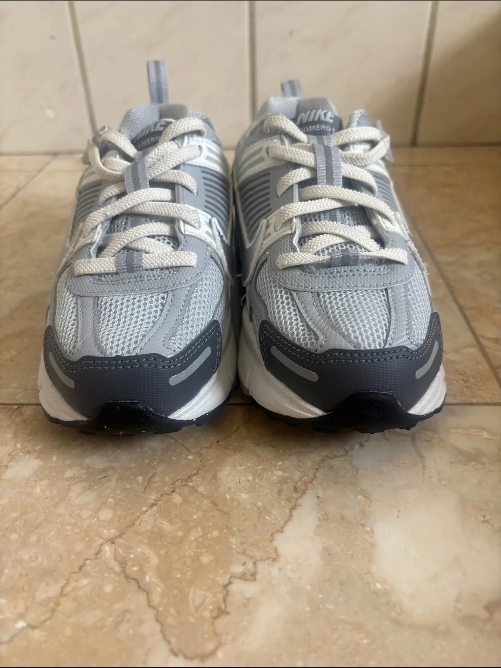 Nike Vomero 5 Kids Light Gray and White Velcro Sneakers